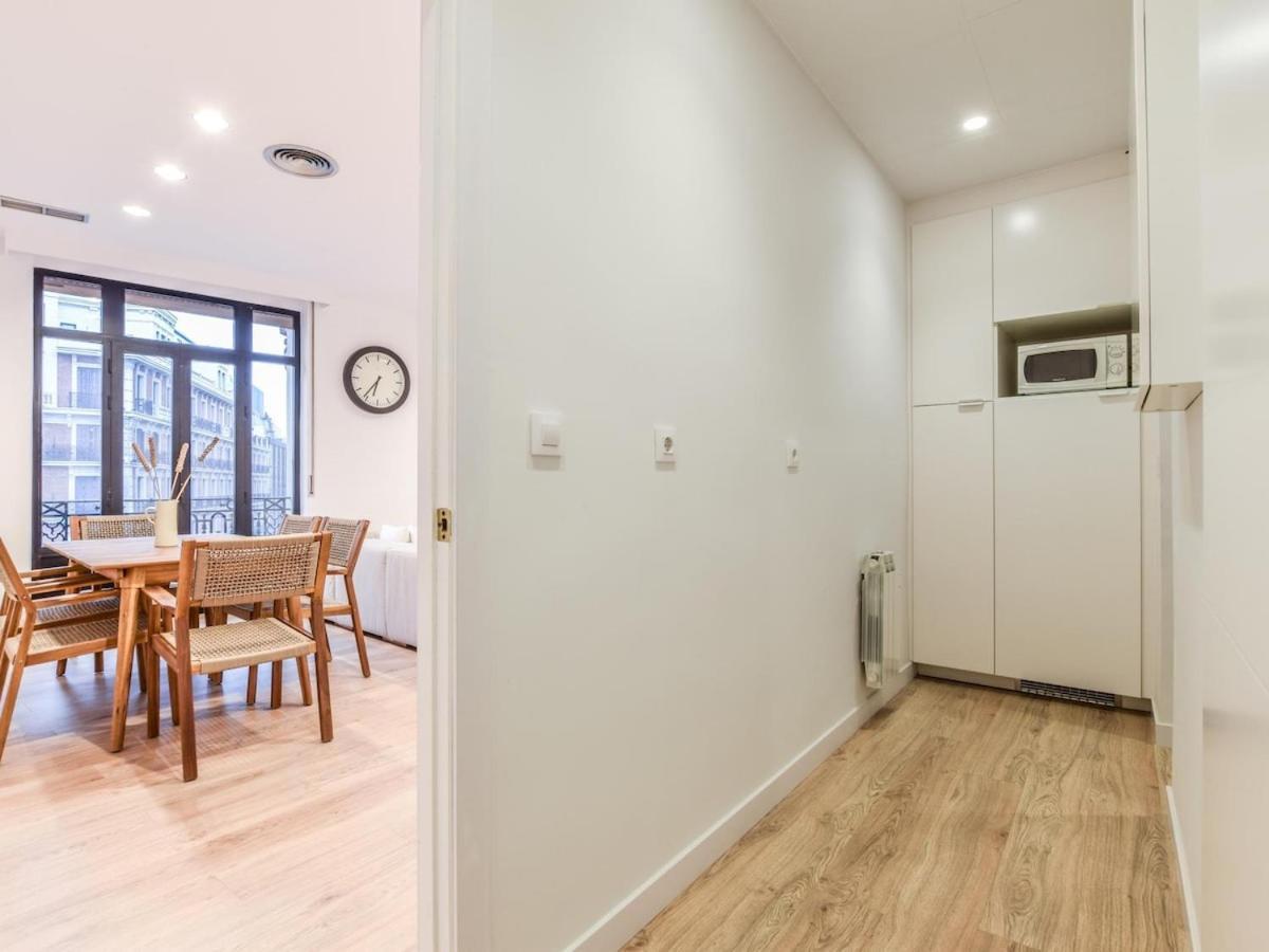 Apartamento En Plaza De Canalejas Appartement Madrid Buitenkant foto