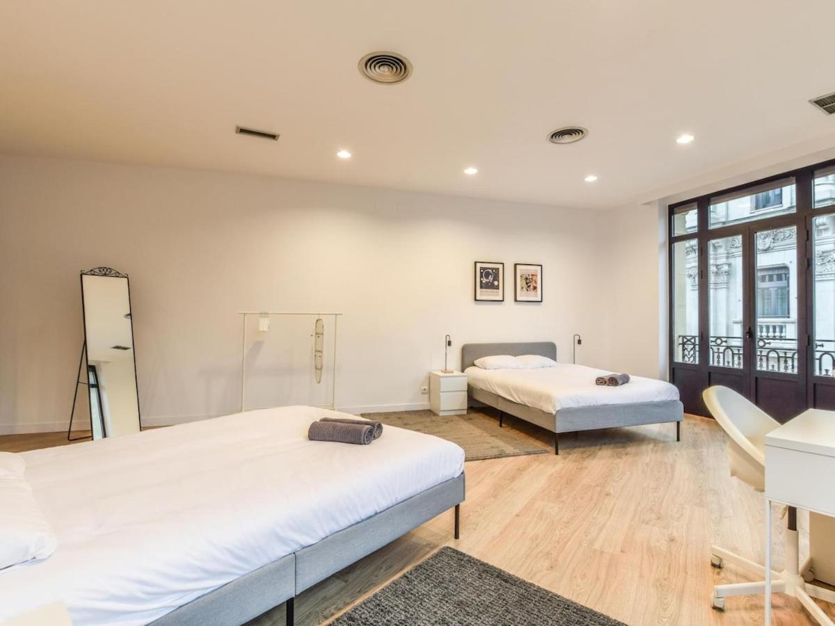 Apartamento En Plaza De Canalejas Appartement Madrid Buitenkant foto
