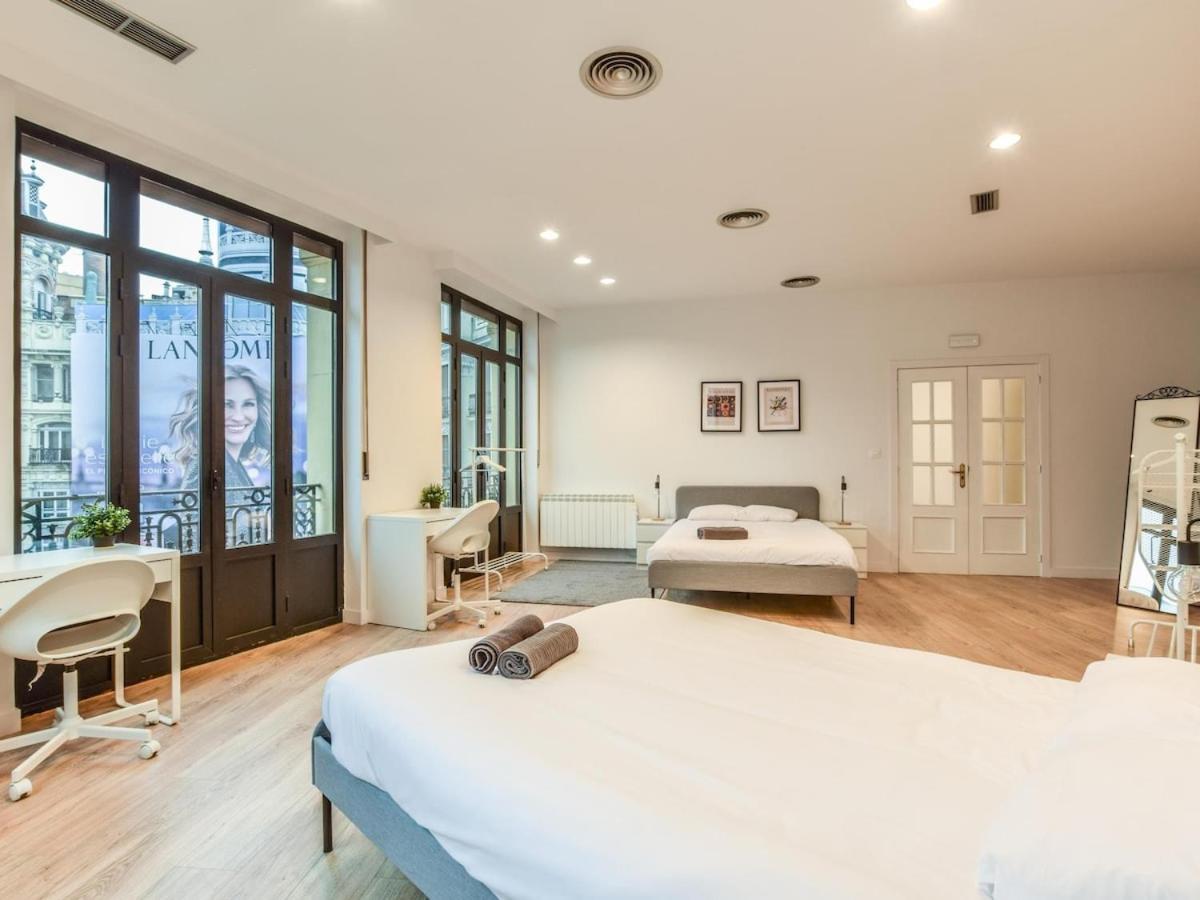 Apartamento En Plaza De Canalejas Appartement Madrid Buitenkant foto