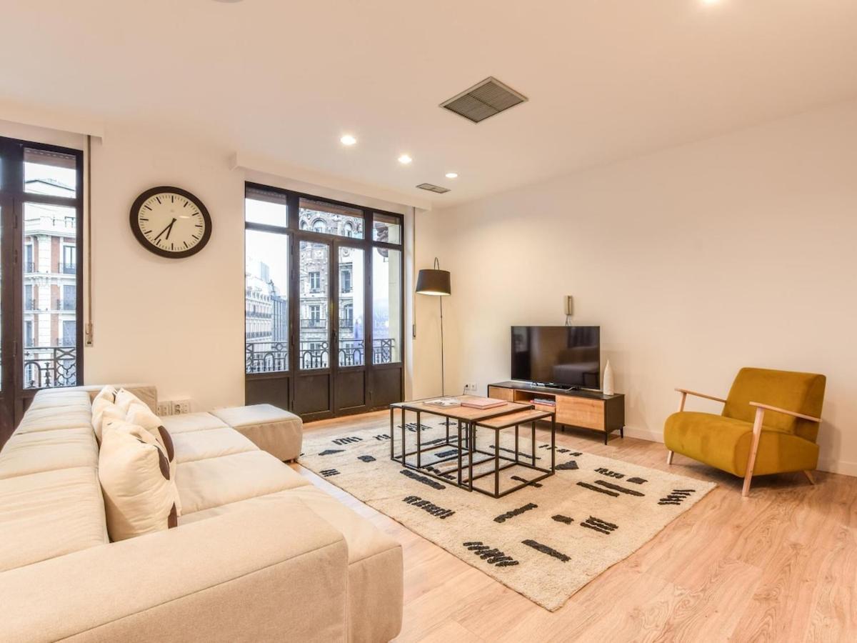 Apartamento En Plaza De Canalejas Appartement Madrid Buitenkant foto