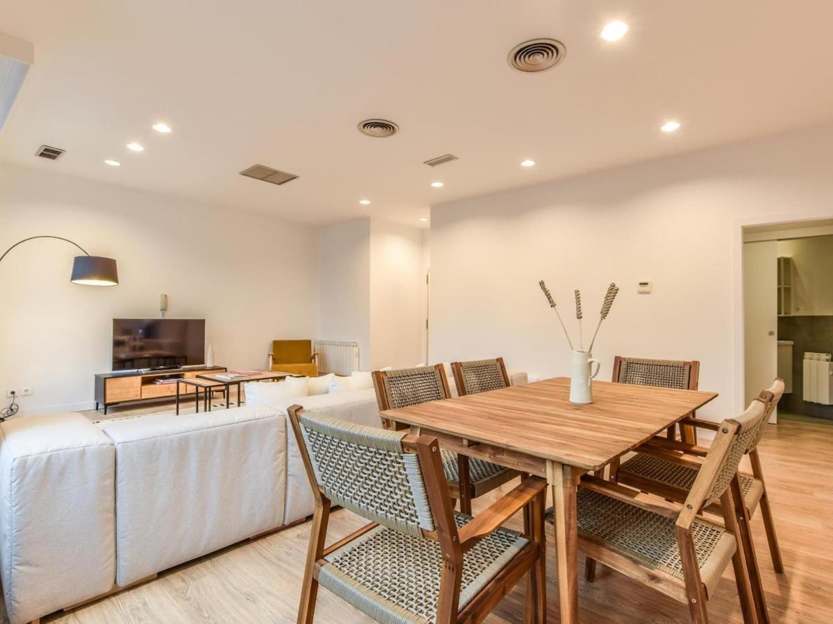 Apartamento En Plaza De Canalejas Appartement Madrid Buitenkant foto