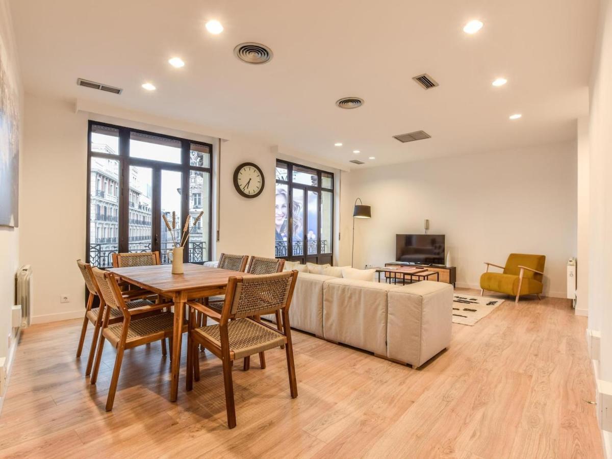 Apartamento En Plaza De Canalejas Appartement Madrid Buitenkant foto
